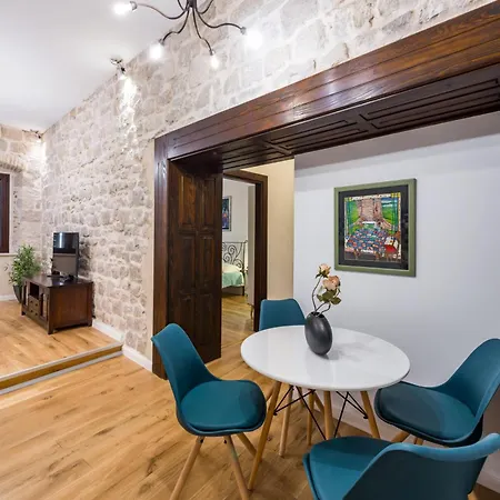 Apartment Talir